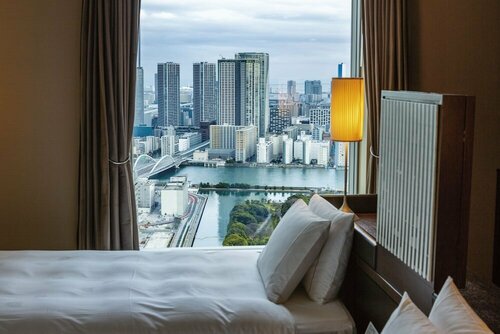 Гостиница The Royal Park Hotel Iconic Tokyo Shiodome в Токио