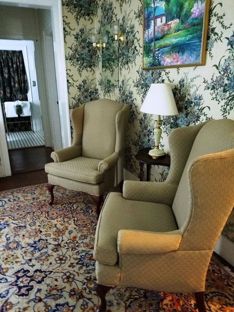 Фото Centennial House