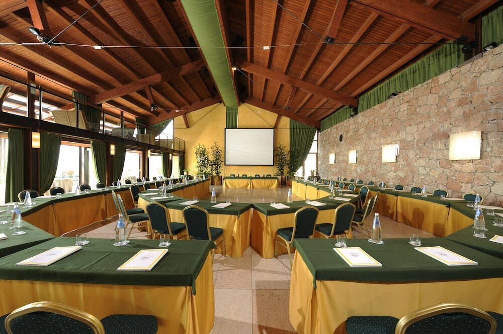 Фото Poiano Resort Hotel & Apartments