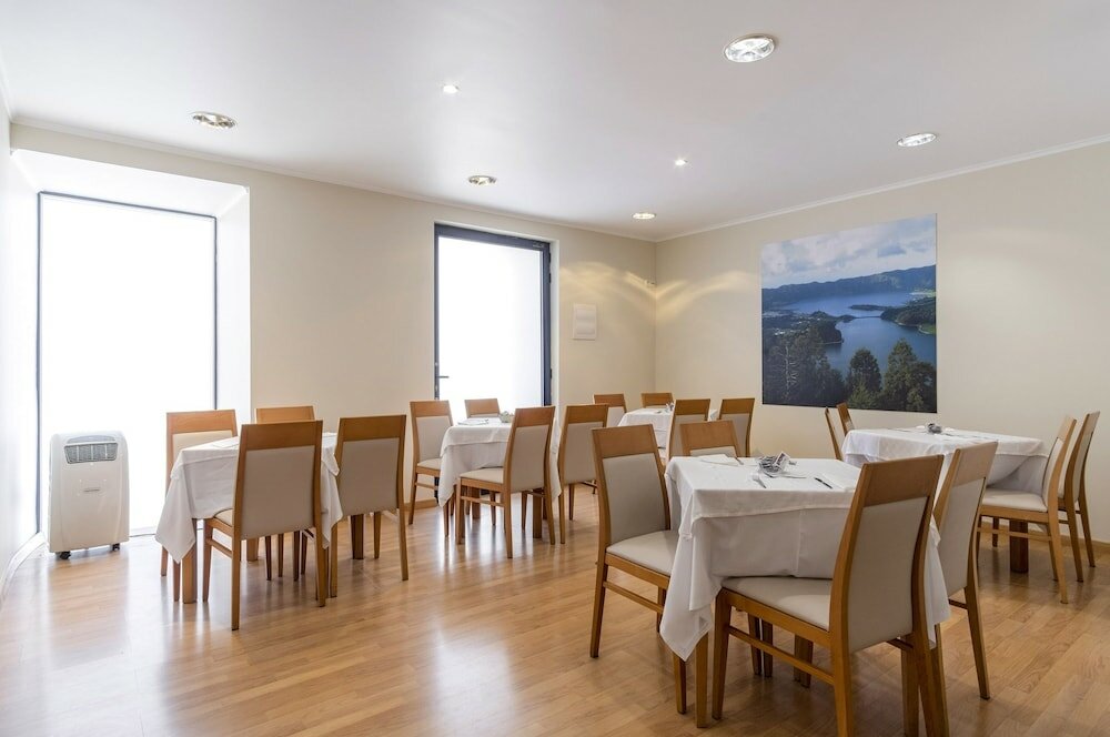 Фото Comfort Inn Ponta Delgada