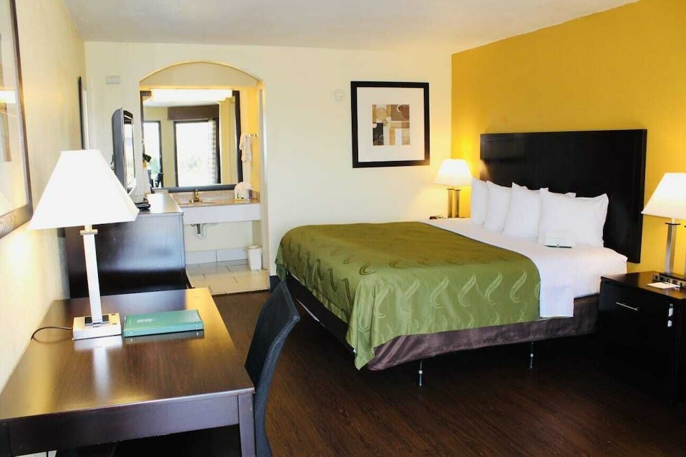 Фото Quality Inn