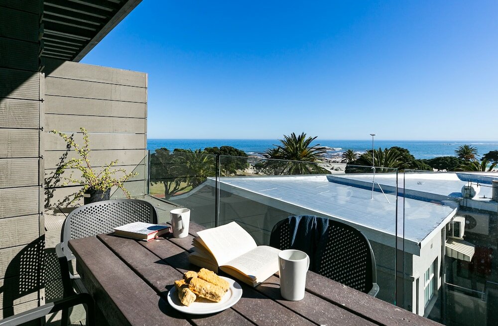 Фото Camps Bay Village