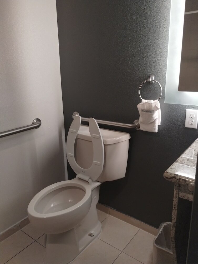 Фото Quality Inn & Suites Wilsonville