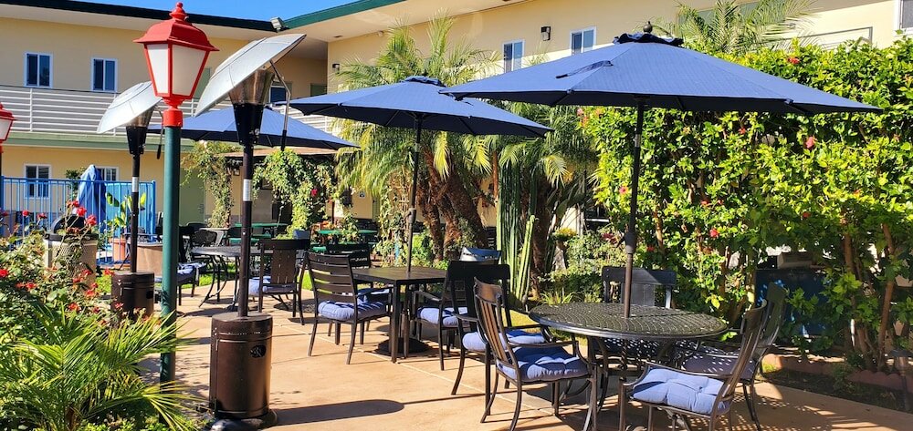 Фото Quality Inn & Suites Anaheim At The Park