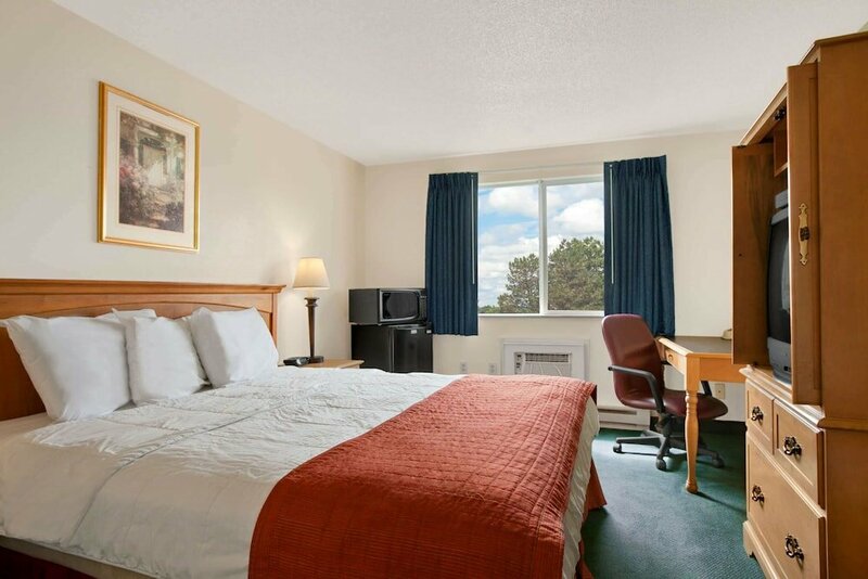 Гостиница Travelodge by Wyndham Port of Tacoma Wa