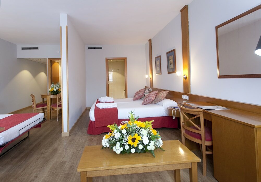 Фото Muralto Madrid Princesa