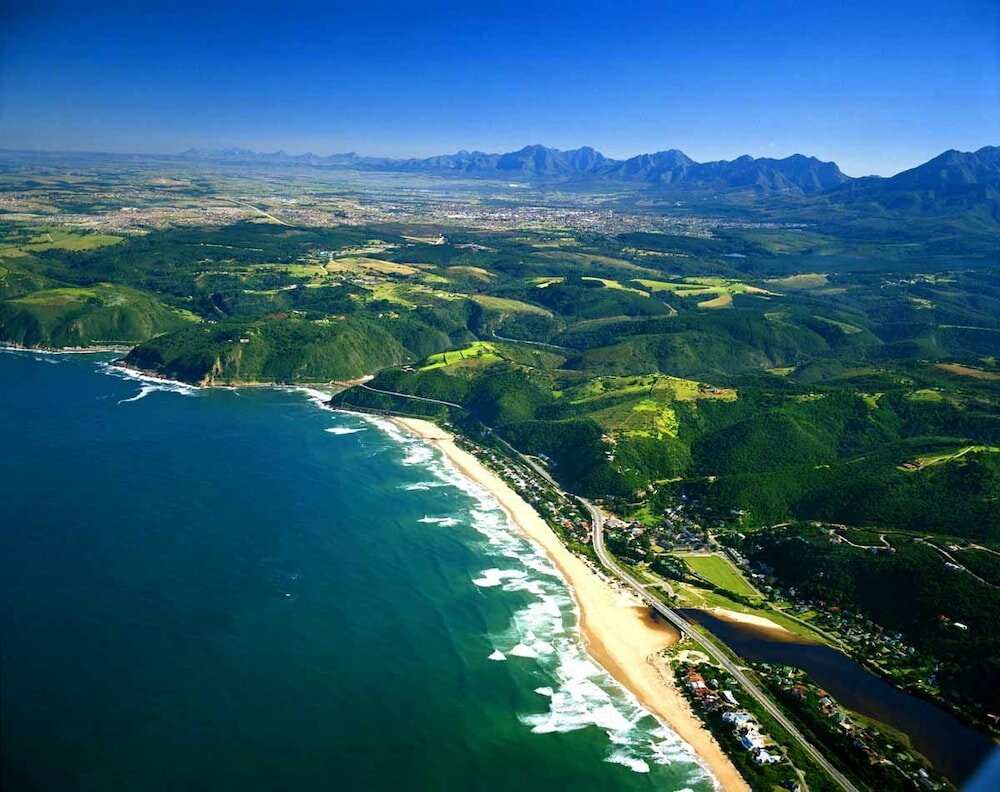 Фото Far Hills Hotel