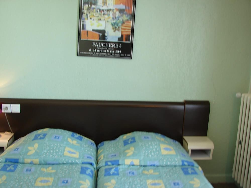 Фото Hotel de Paris et des Voyageurs