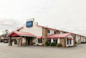 Гостиница Travelodge by Wyndham Escanaba