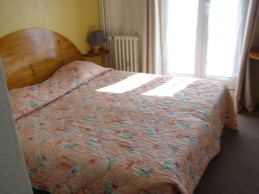 Фото Hotel de Paris et des Voyageurs