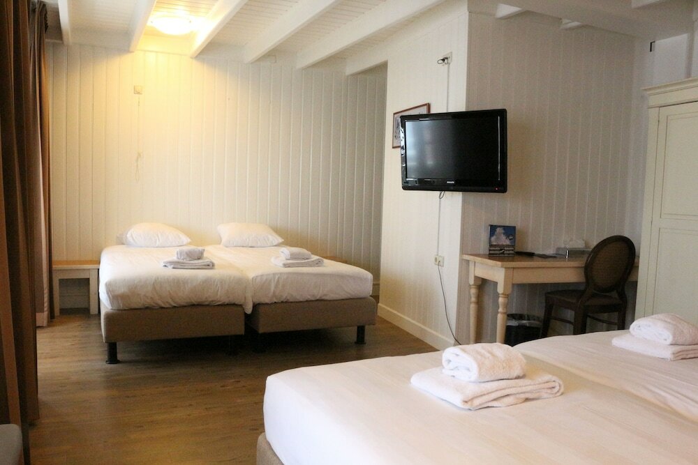 Фото 158116823309