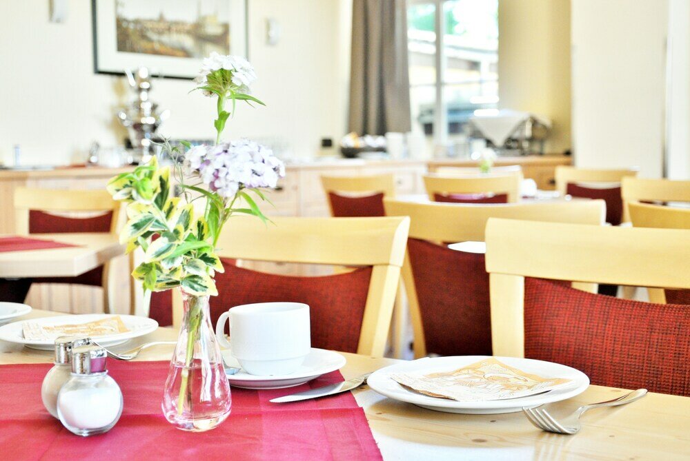 Фото Hotel Alttolkewitzer Hof Dresden