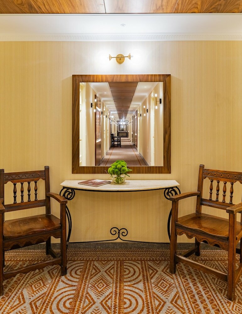 Фото Three Arches Hotel