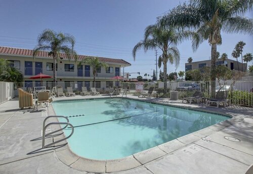 Гостиница Motel 6 Corona, Ca в Короне