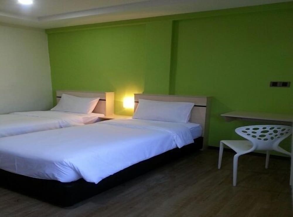 Фото Merlin Hotel