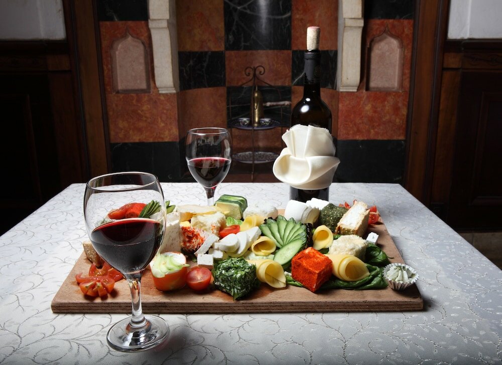 Фото Three Arches Hotel