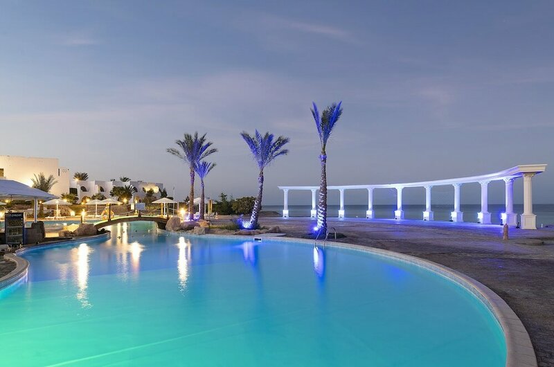 Гостиница The Three Corners Equinox Beach Resort в Марса-Аламе