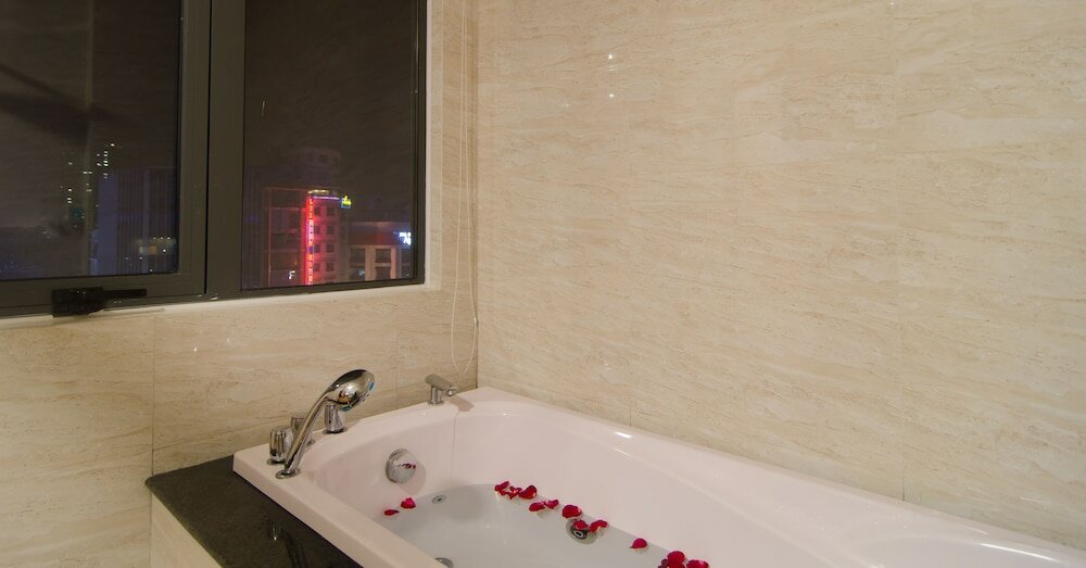 Фото Western Hanoi Hotel