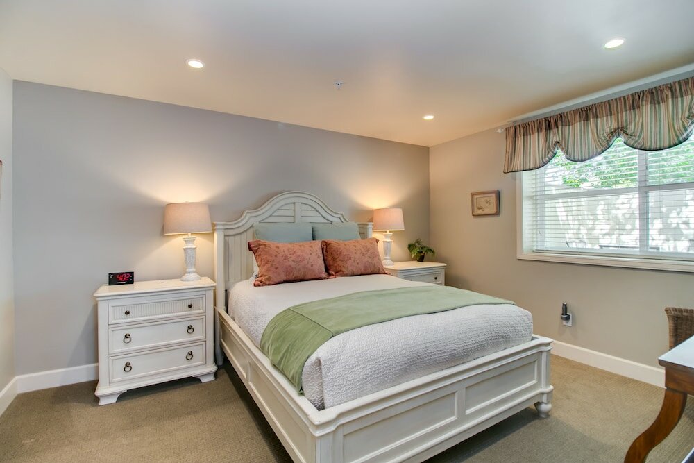 Фото Winchester Inn