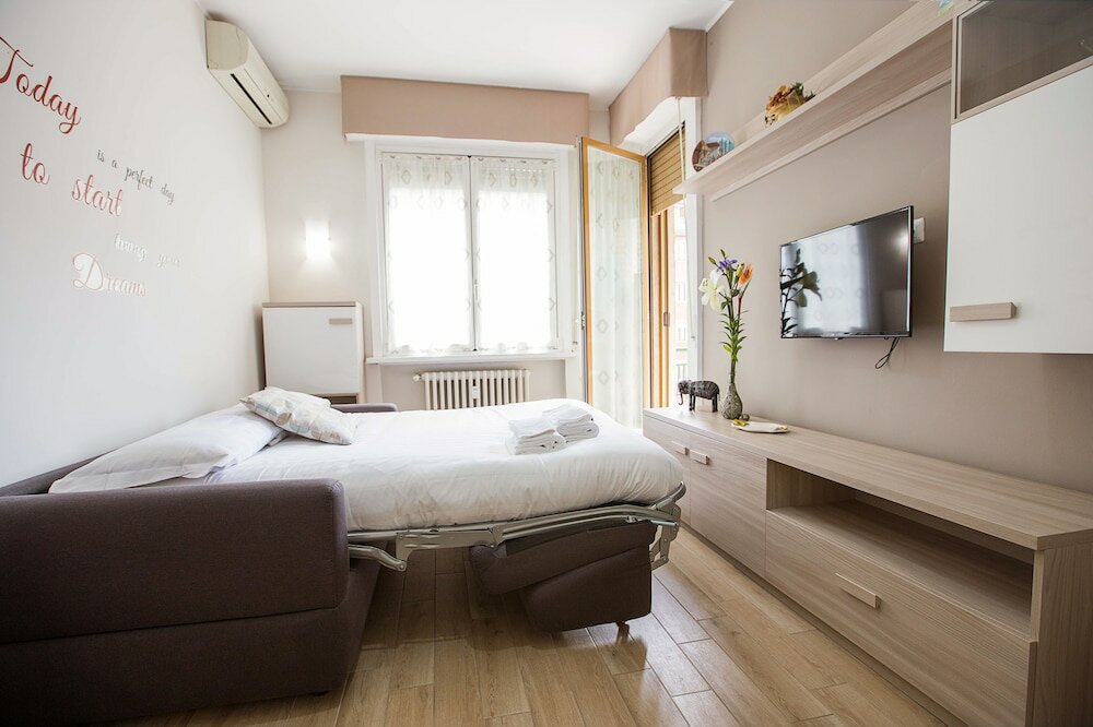 Фото Lorenteggio Studio Apt