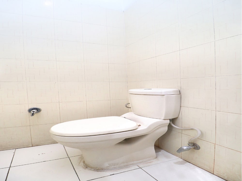 Фото Oyo 30127 Hotel Sabina International