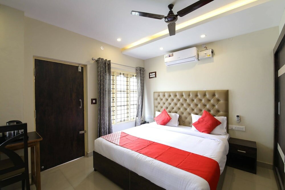 Фото Oyo 28093 Royal Sand