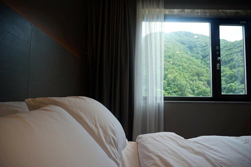 Фото Mudeungpark Hotel