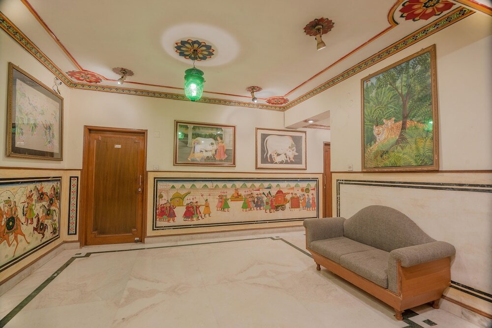 Фото Hotel Aashish