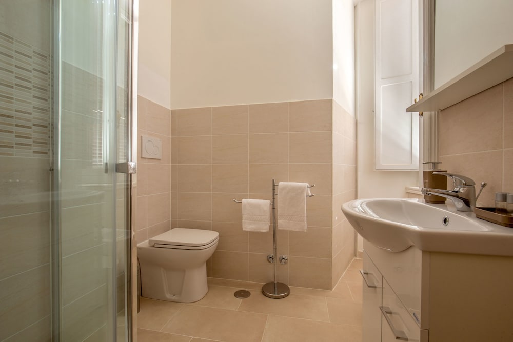 Фото Domus Veneto Rome