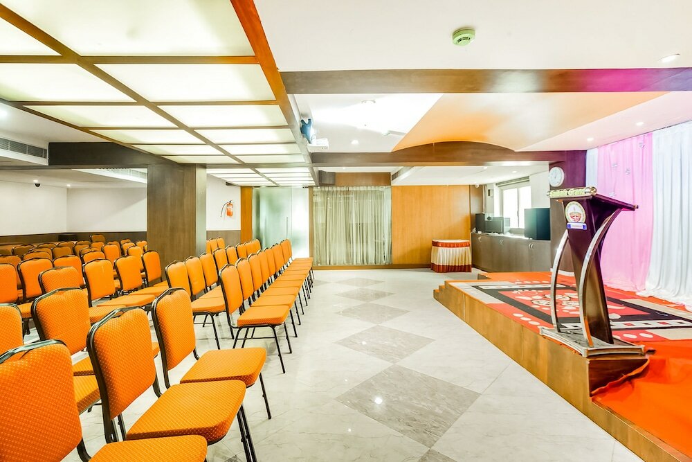 Фото Capital O 995 Saibala Grand