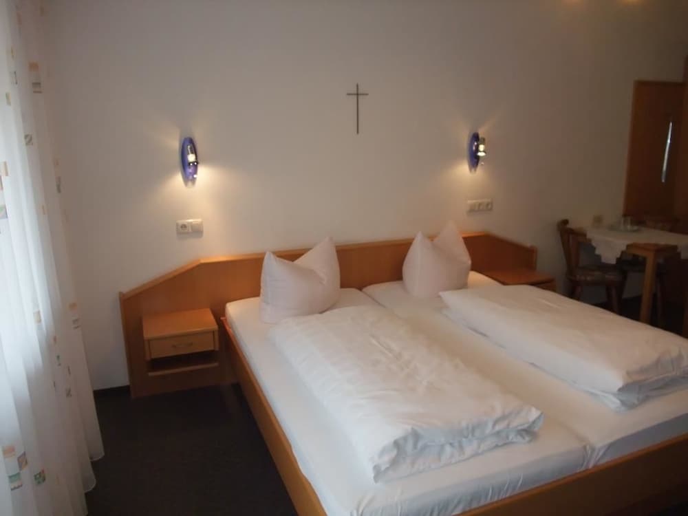 Фото Gasthof-Pension Alte Post