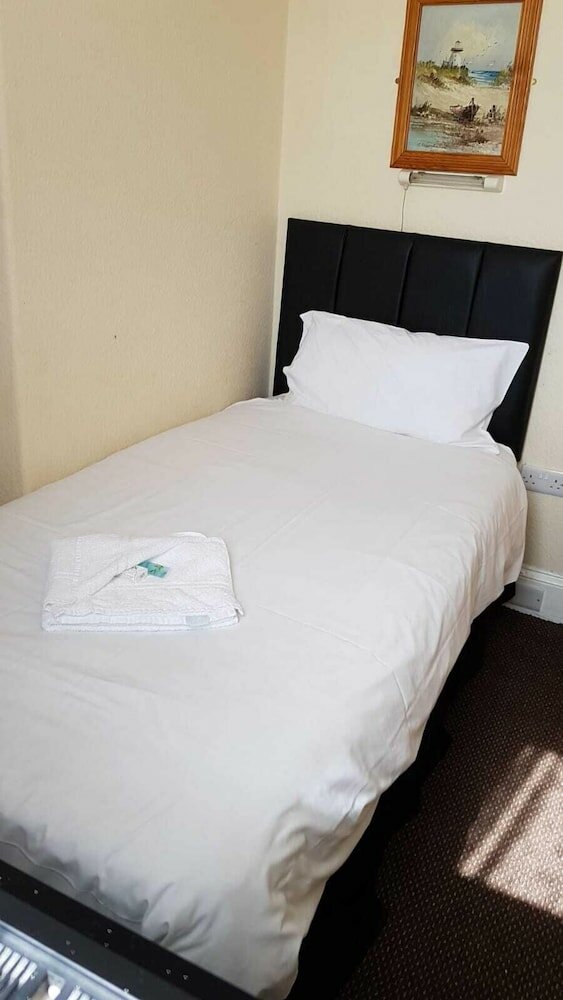 Фото The Waverley Guest House