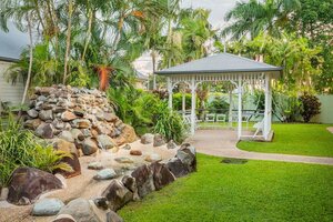 Гостиница Shamrock Gardens Motel