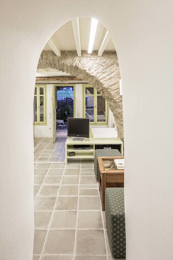 Фото Crossroads Inn