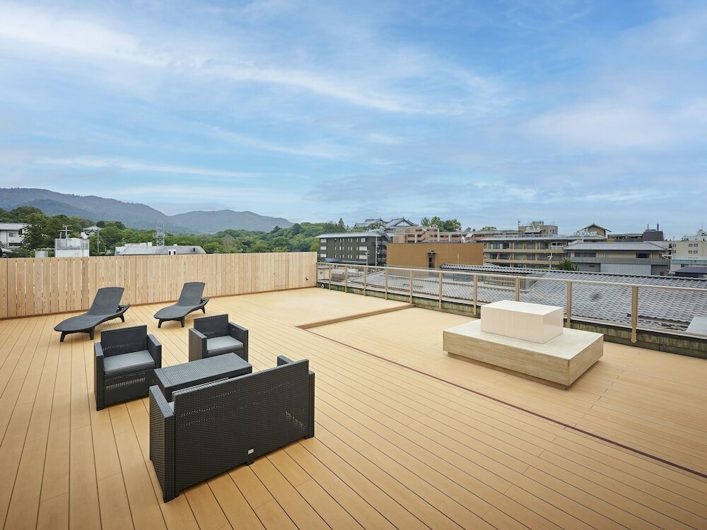 Фото Sarusawaike Yoshidaya