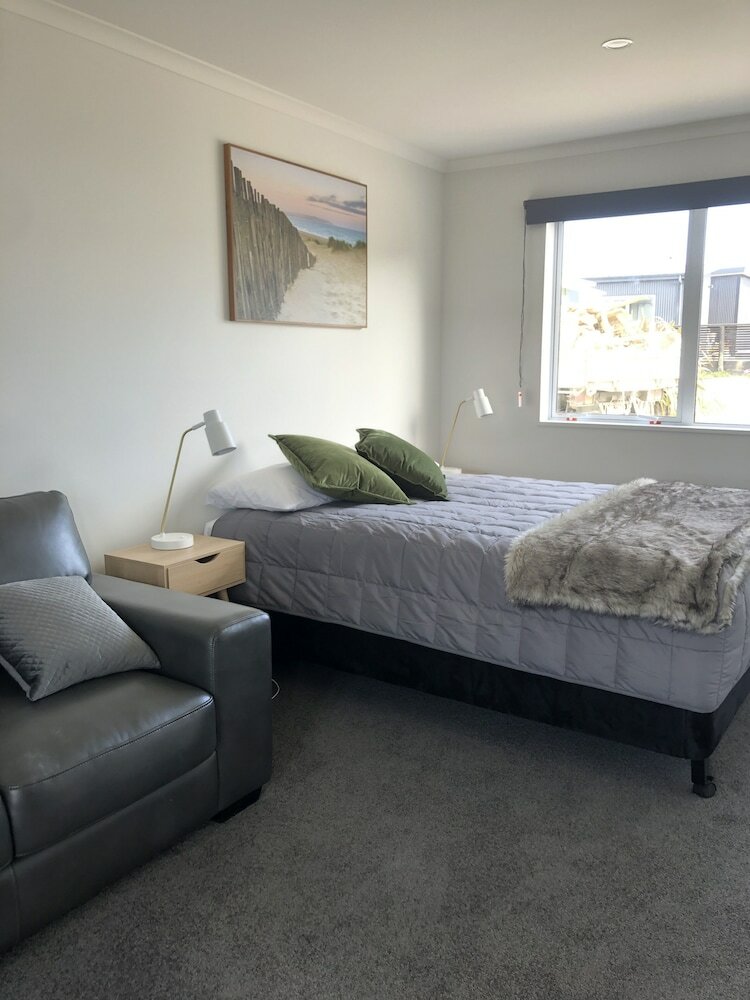 Фото The Kaka Point Motels