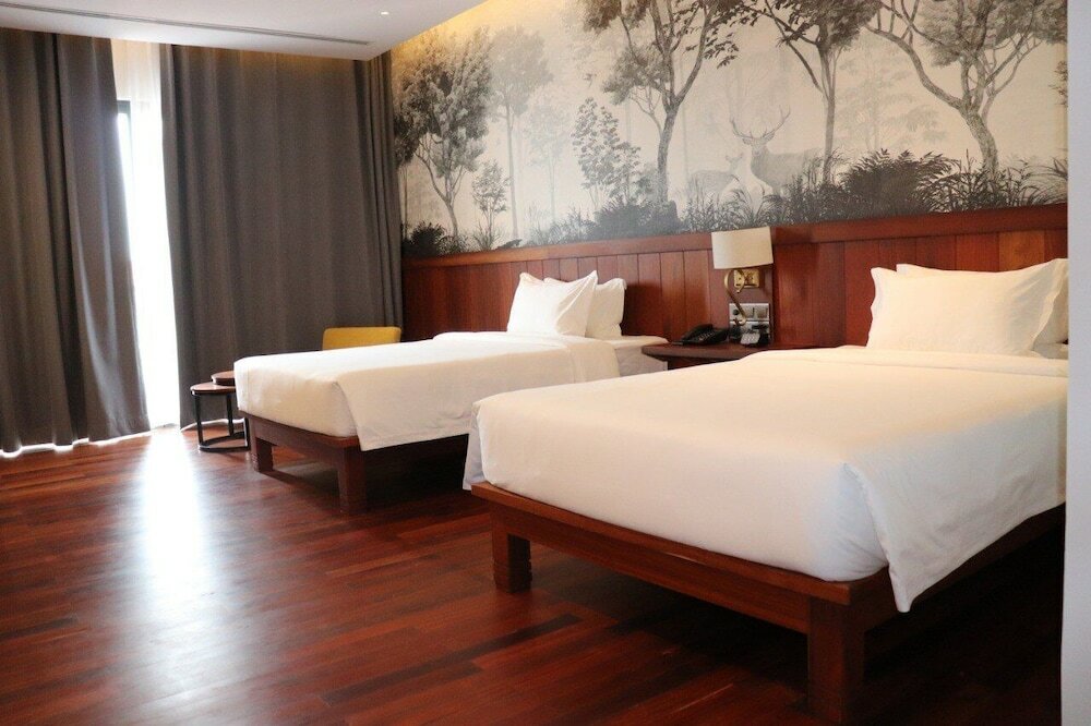 Фото Koulen Central Hotel