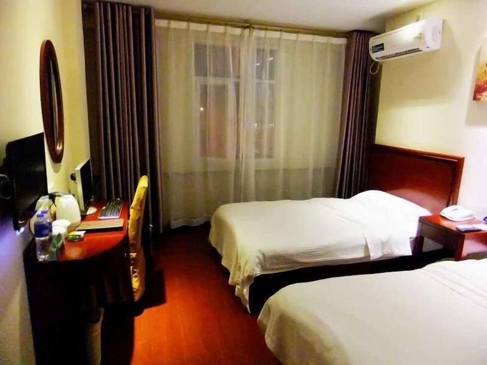 Фото GreenTree Inn Nantong Haimen Bus Statian Shell Hotel