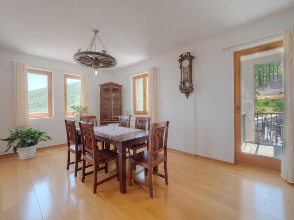 Фото Family Retreat Bozovic