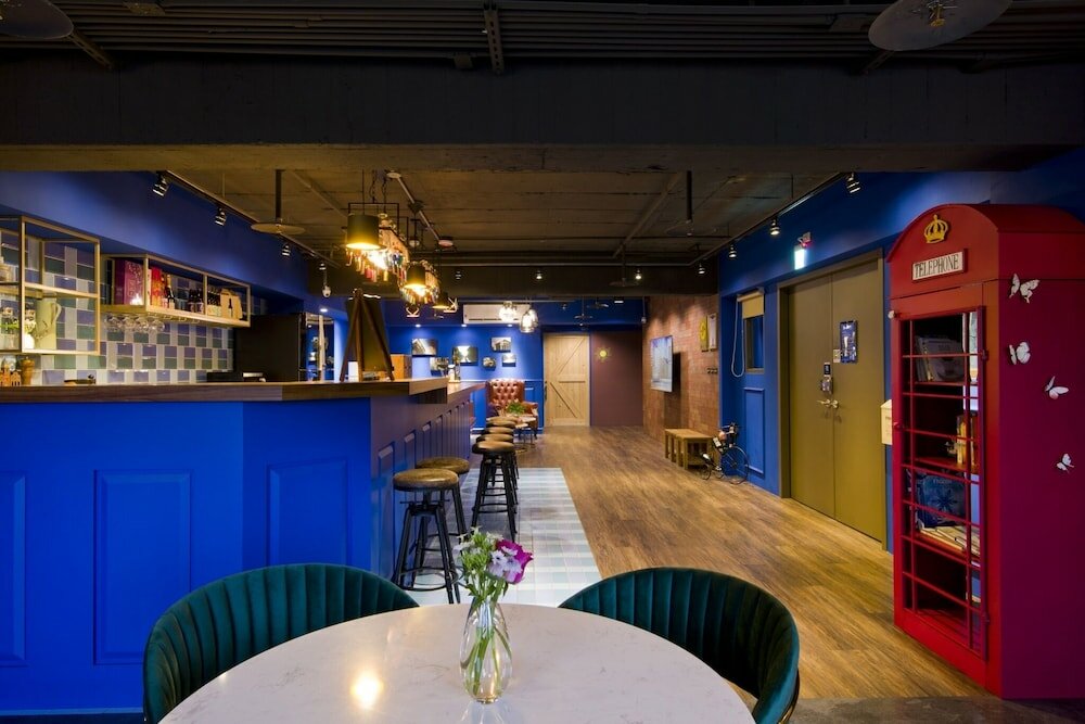 Фото Journey Town Inn