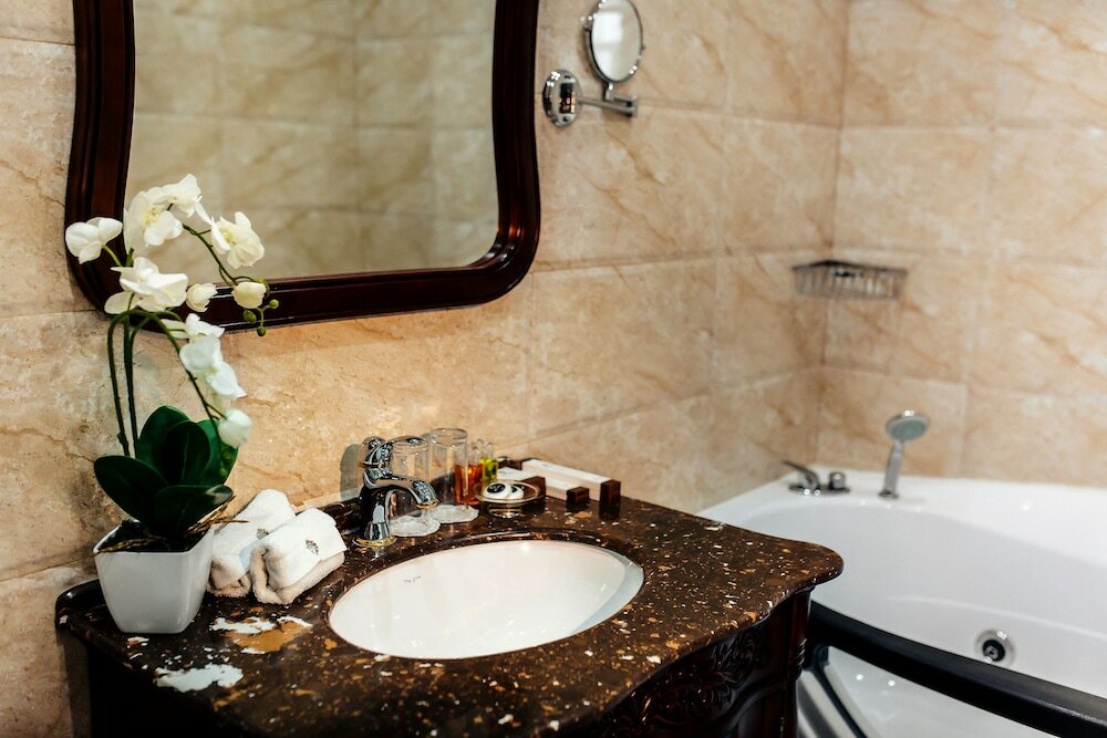 Фото The Plaza Hotel Bishkek