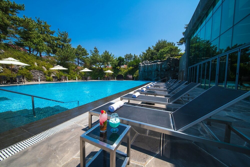 Фото We Hotel Jeju