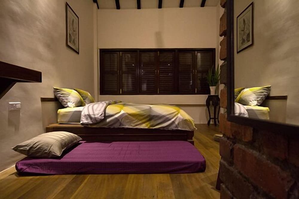 Фото Palm Mansion Boutique Suites