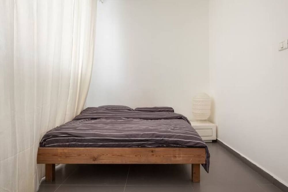 Фото Amazing Apt Bat-Yam Near Beach