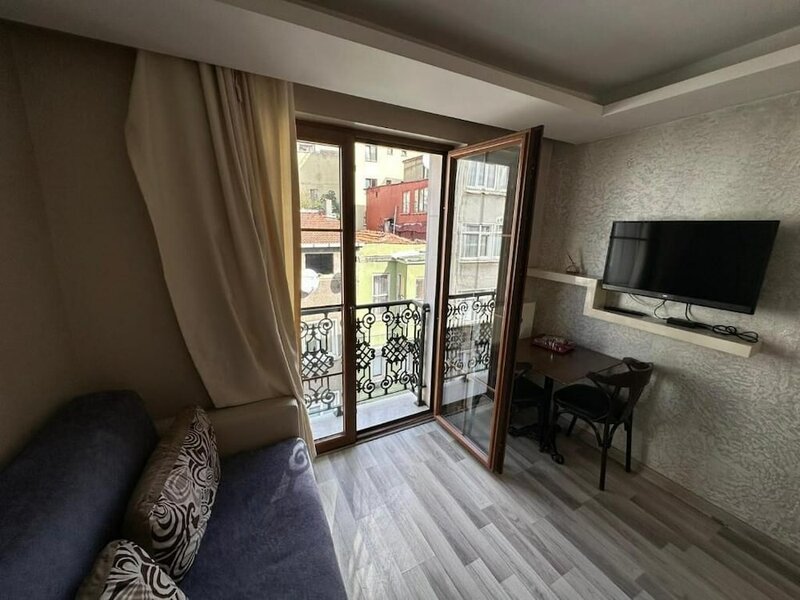 Гостиница Clb Suite в Бейоглу