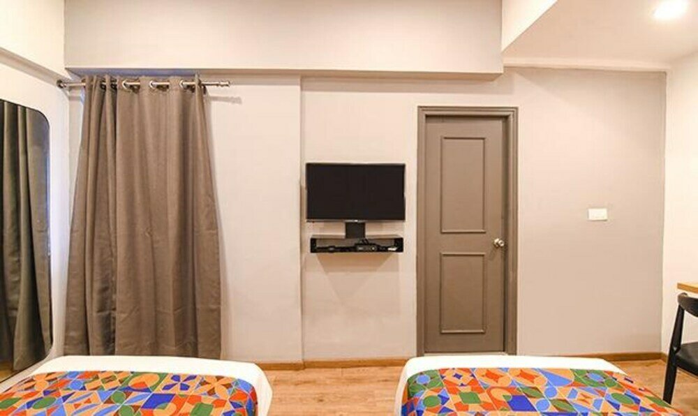 Фото Fabhotel Sayeeda International