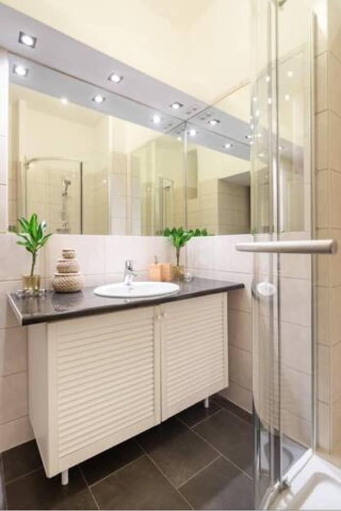 Фото City Apartment - 5 min to Metro