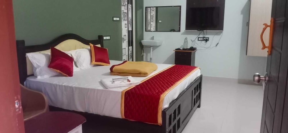 Фото Thanmayas Residency