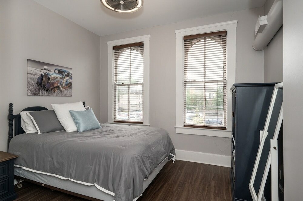 Фото Heart of Mainstrasse Apt 4