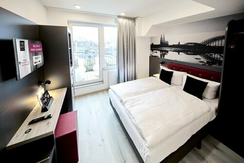 Гостиница Smarty Cologne Dom Hotel - Boardinghouse в Кёльне